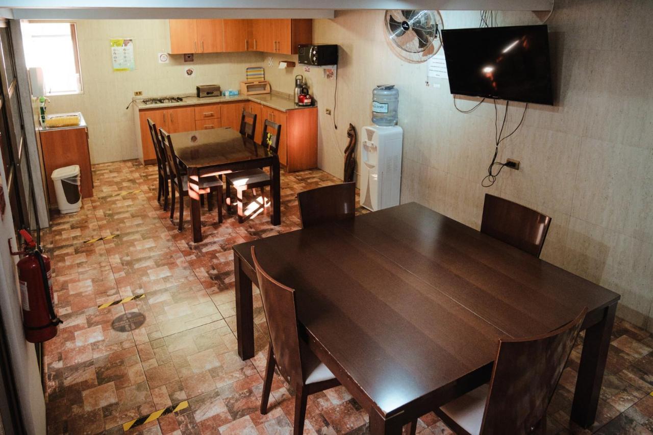 Di Giorgio Hostal Antofagasta Luaran gambar
